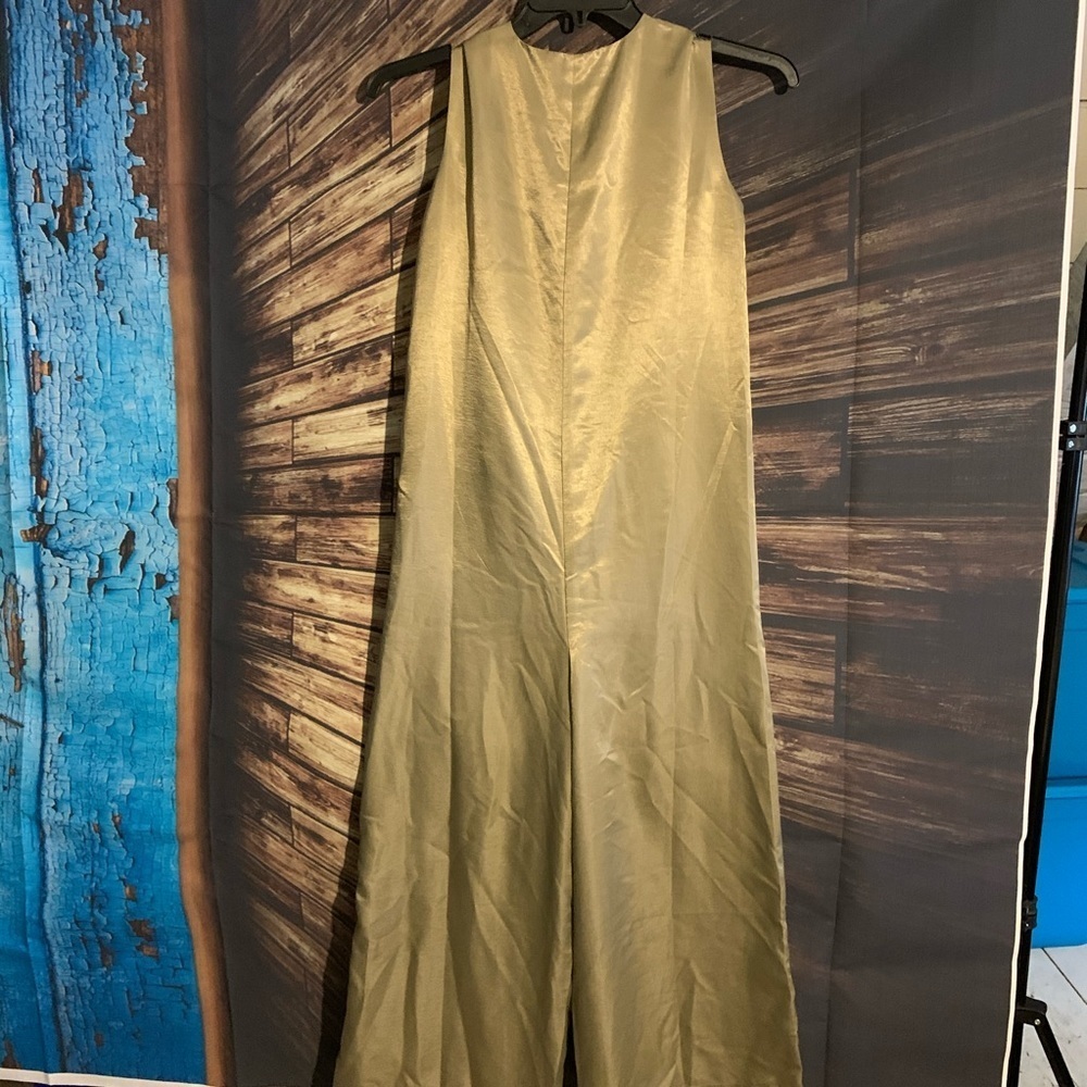 Caara Lowe Hammered Satin Utility Jumpsuit - Picture 11 of 13